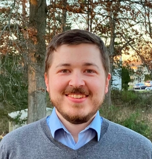 Professional headshot of Scott Smart